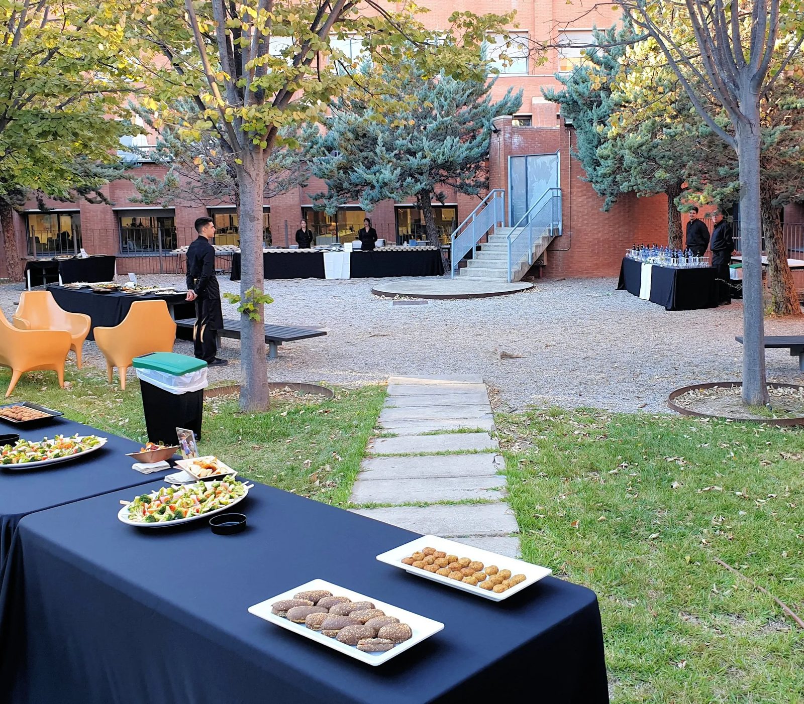 Aperitivo - Universidad de Barcelona